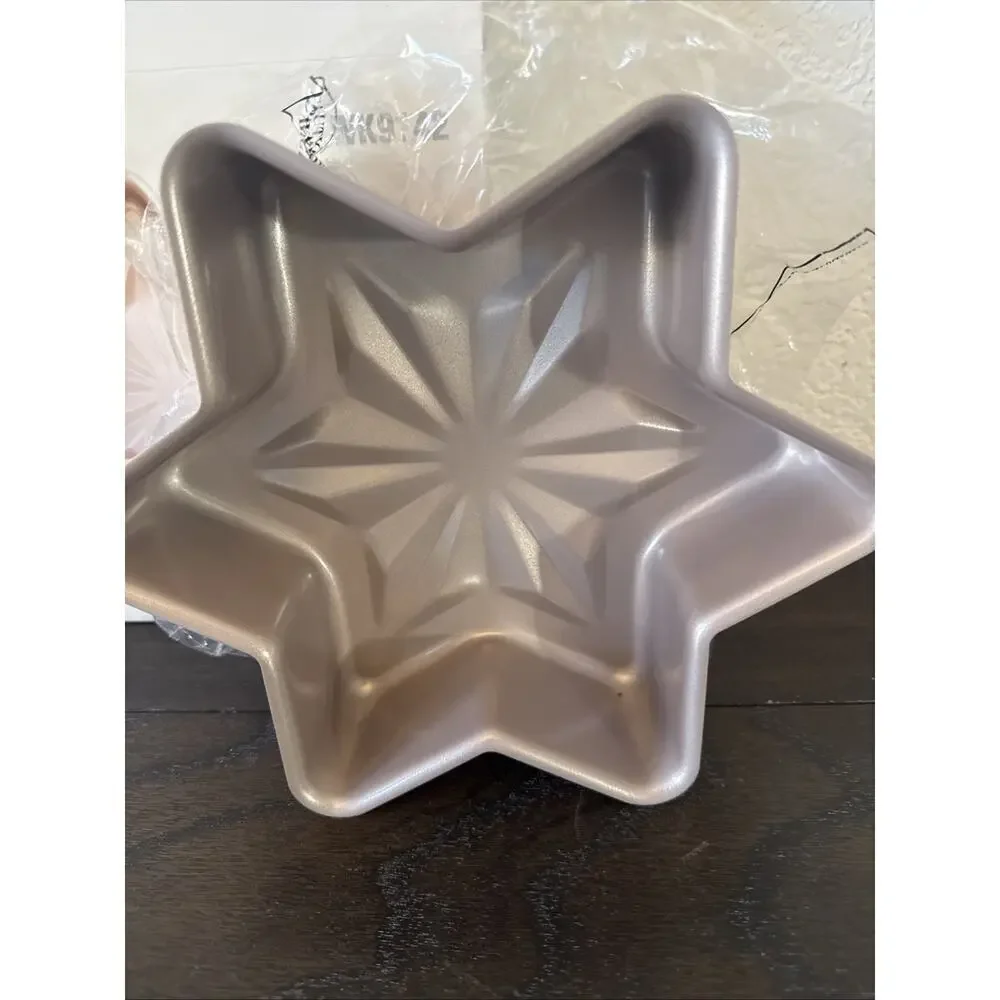 CHEFMADE star shape non stick cake pan